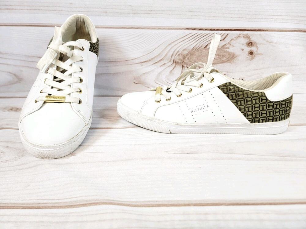 Tommy Hilfiger Lorio Sneakers Women’s White Signature Shoes Size 11M TWLORIO-R